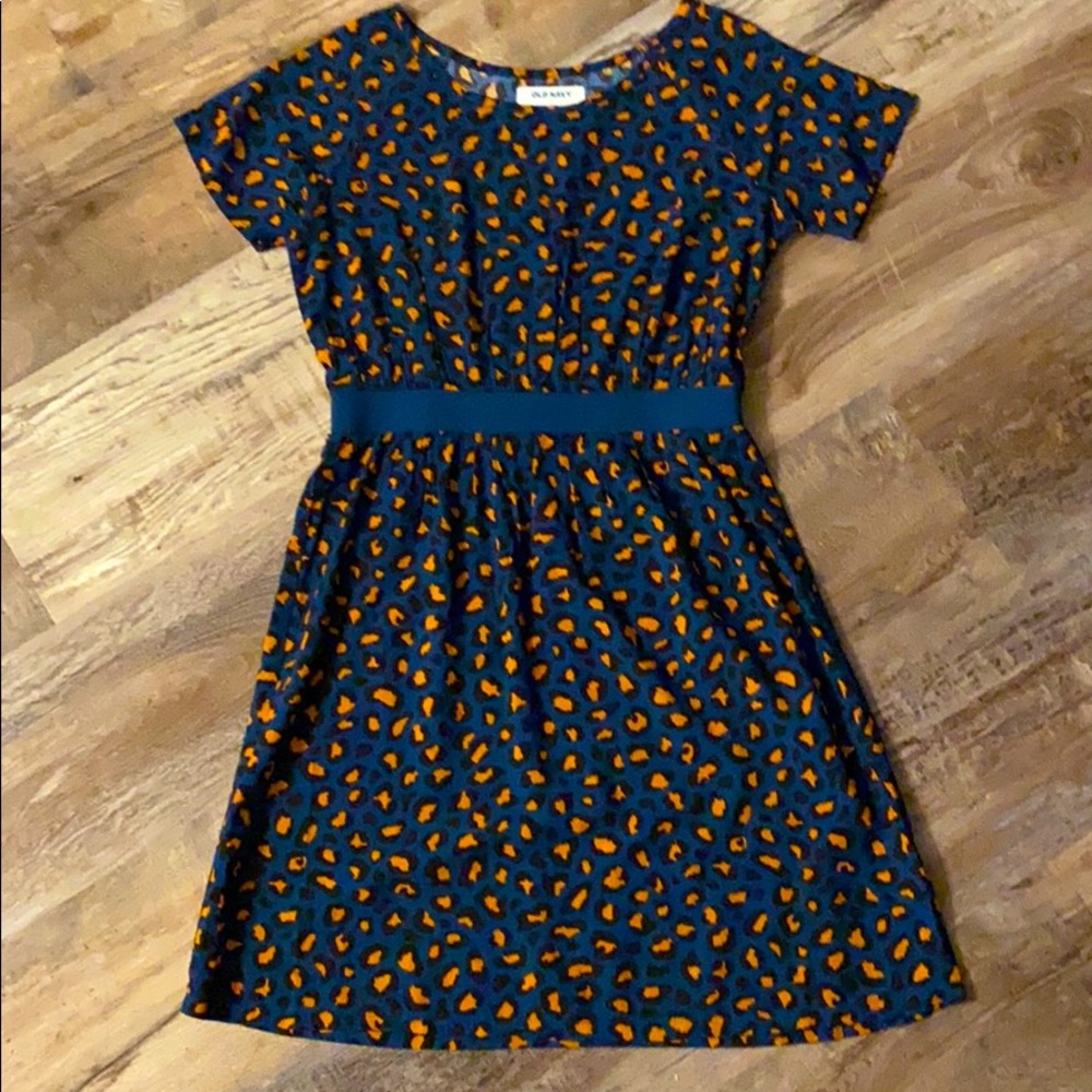 Size 10 little girls dress. In great condition.